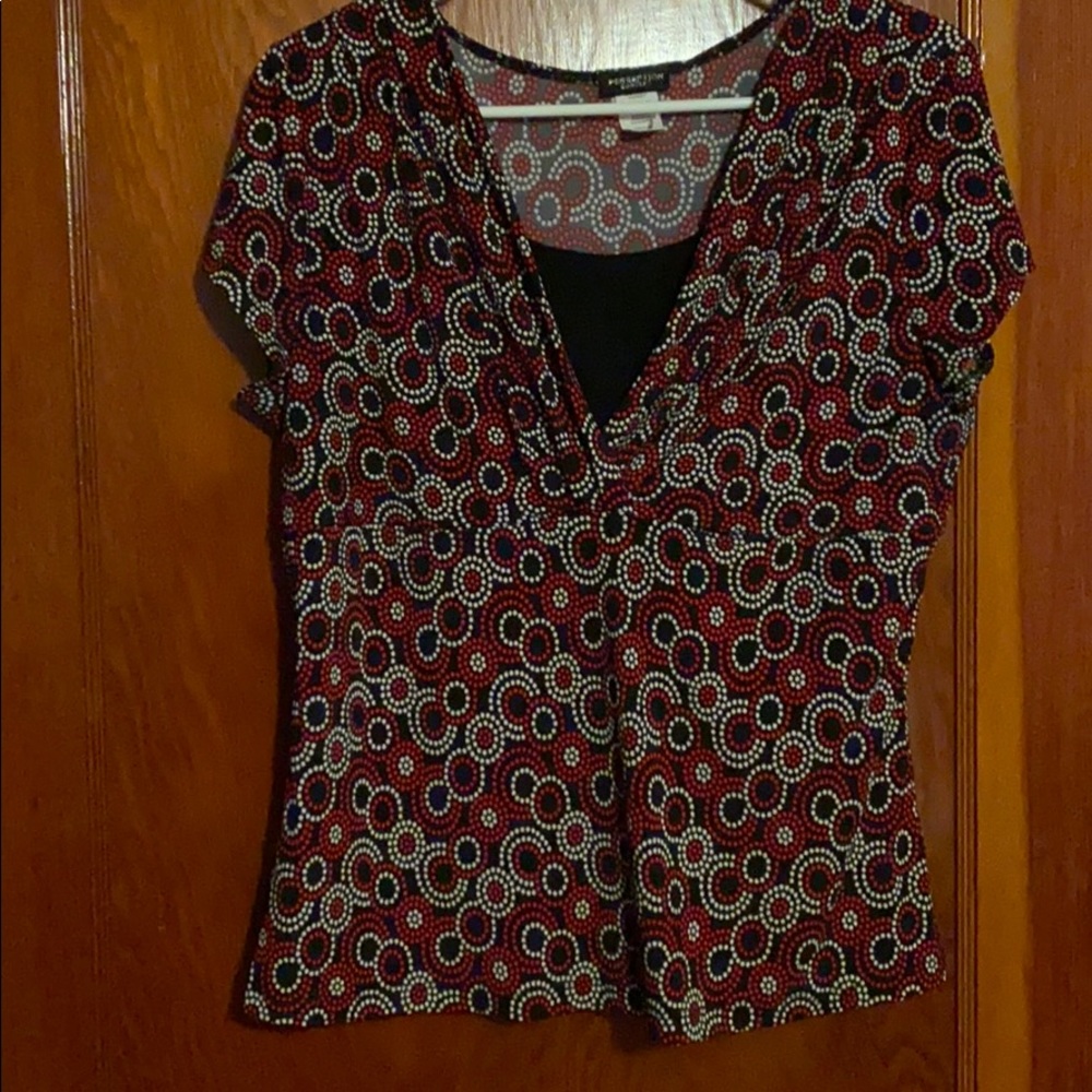 Black, red and white top